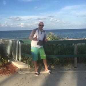 Meet your Posher, Juan carlos